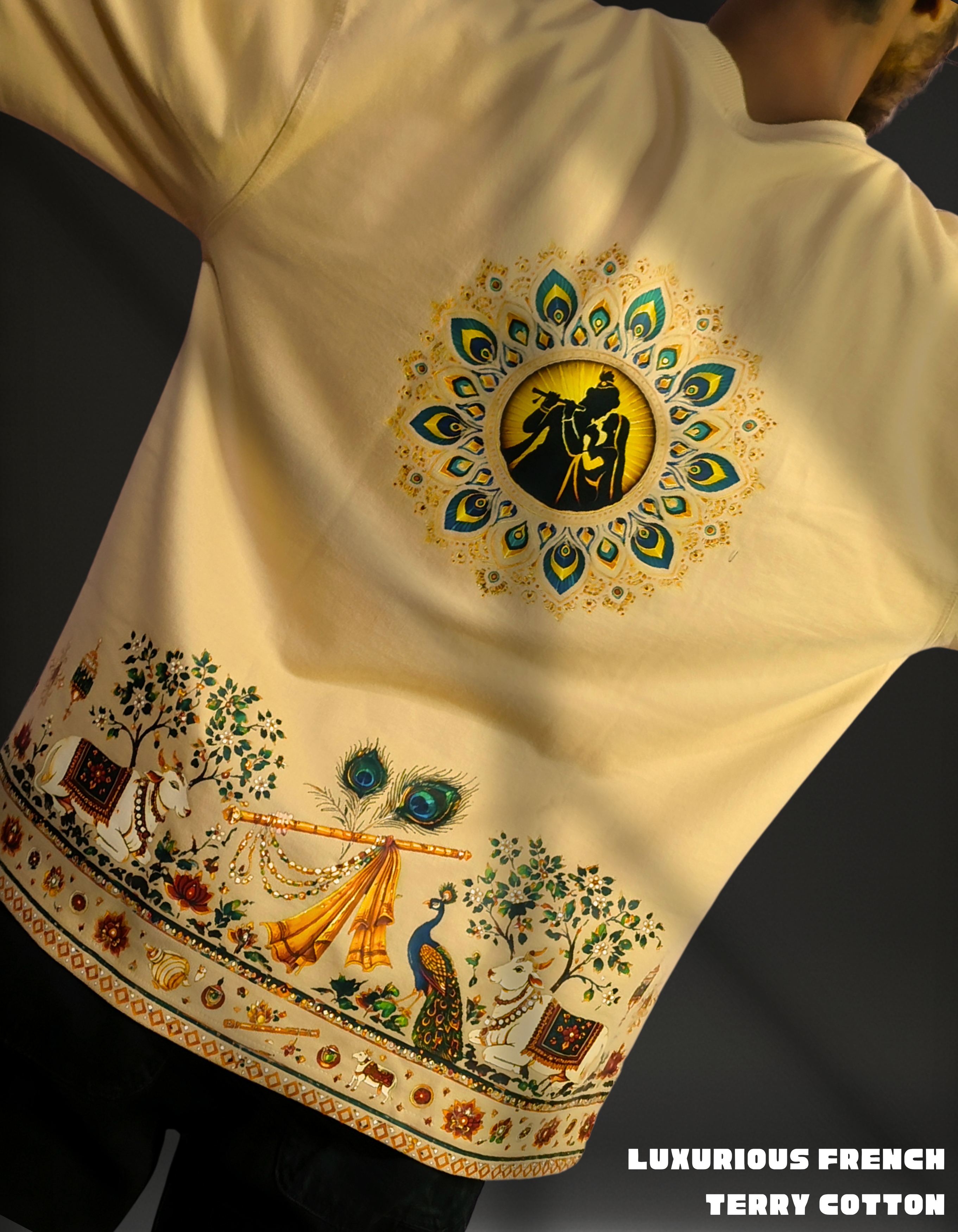RADHE KRISHNA OVERSIZED T-Shirt | DIVINE HARMONY SERIES